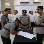 Kapolres Ketapang Pimpin Serah Terima Jabatan Dua Kapolsek Dan Dua Kasat