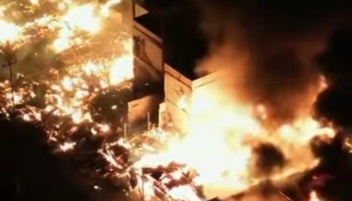 Belasan Ruko Ludes Terbakar di Jalan Sudirman Sei Pakning