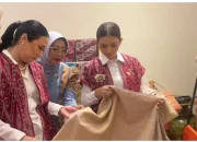 IBU WAPRES KUNJUGI DEKRANASDA KALBAR, ERLINA HARAP KERAJINAN LOKAL MAKIN DIKENAL*