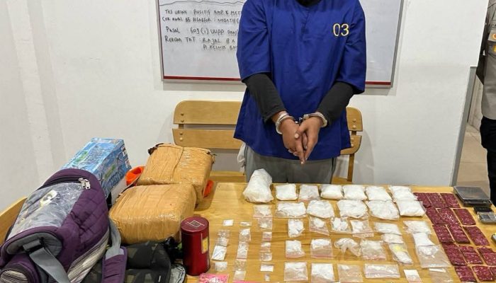 Sekali Gerebek, Polres Dumai Sikat 2 Kg Sabu, Ekstasi dan 4 Kg Ganja